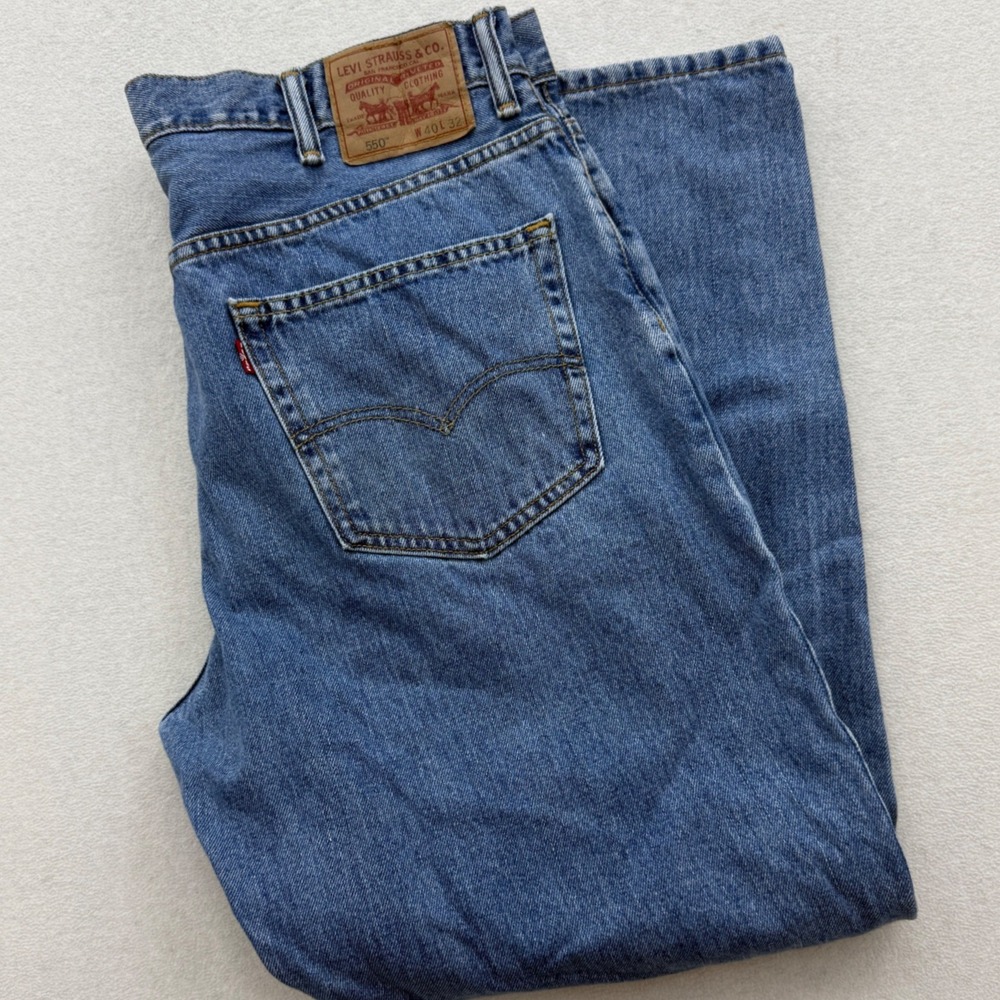 Levi's 550 Relaxed Fit Jeans Mens‎ 40x32 Medium Wash Blue Denim 100% Cotton